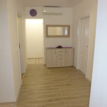 Apartment Lana Split
